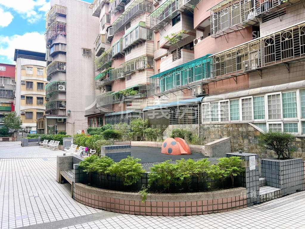 大鎮江山兩房房屋室內格局與周邊環境