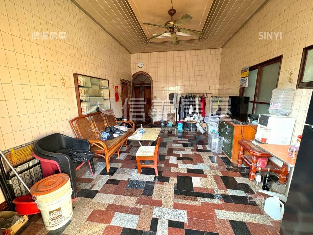 灣裡前後臨路面寬透天房屋室內格局與周邊環境