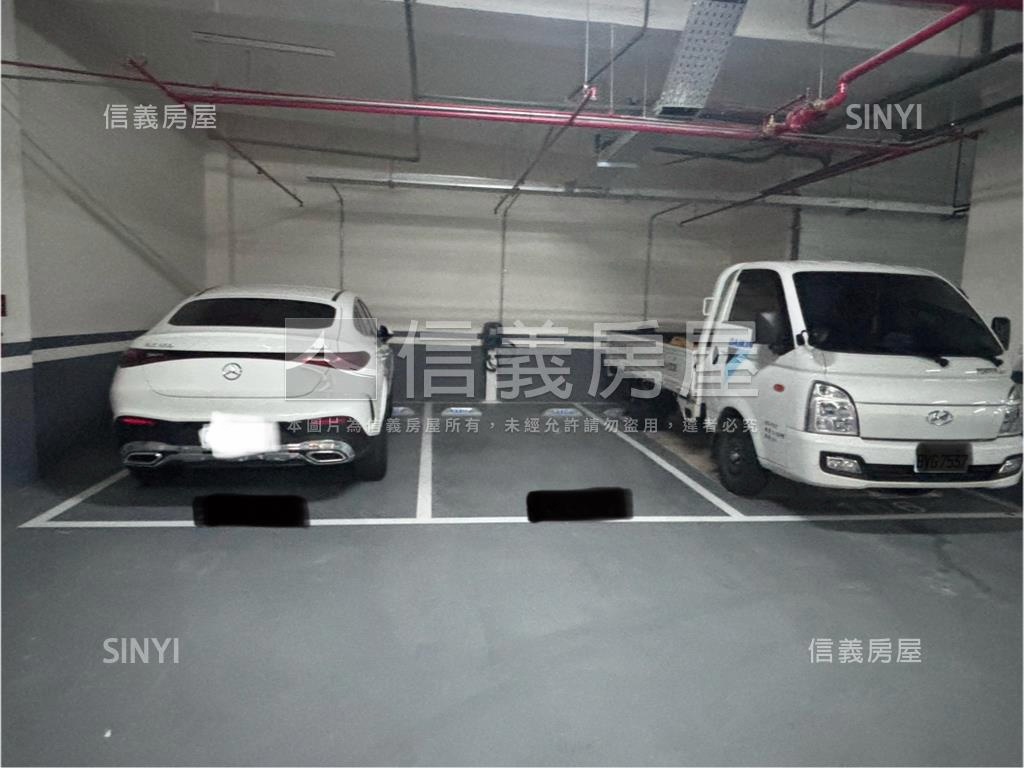 北屯２房雙衛平車有充電樁房屋室內格局與周邊環境