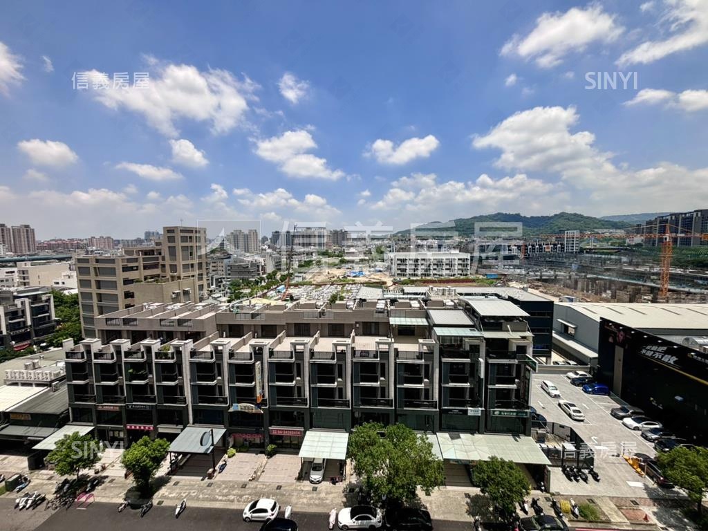 北屯２房雙衛平車有充電樁房屋室內格局與周邊環境