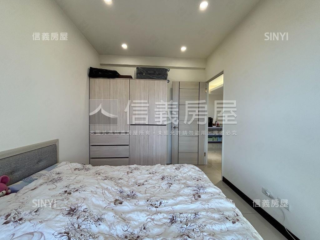 康橋面河畔美２房獨立車位房屋室內格局與周邊環境