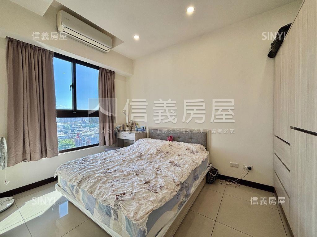 康橋面河畔美２房獨立車位房屋室內格局與周邊環境