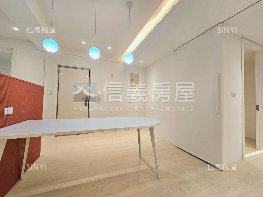 中山國中美裝黃金三樓房屋室內格局與周邊環境