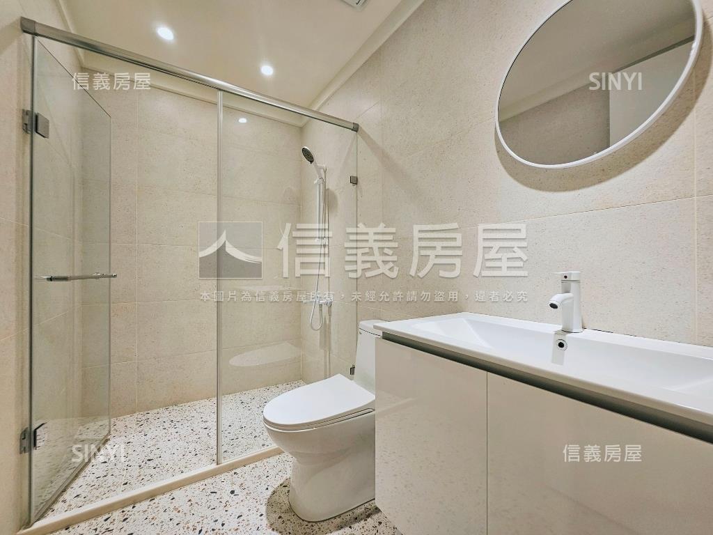 中山國中美裝黃金三樓房屋室內格局與周邊環境