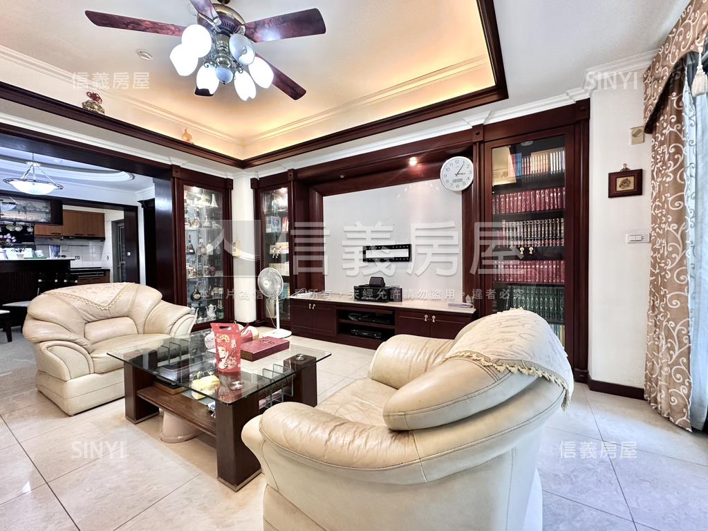 巨蛋✨京城之星亮四房平車房屋室內格局與周邊環境