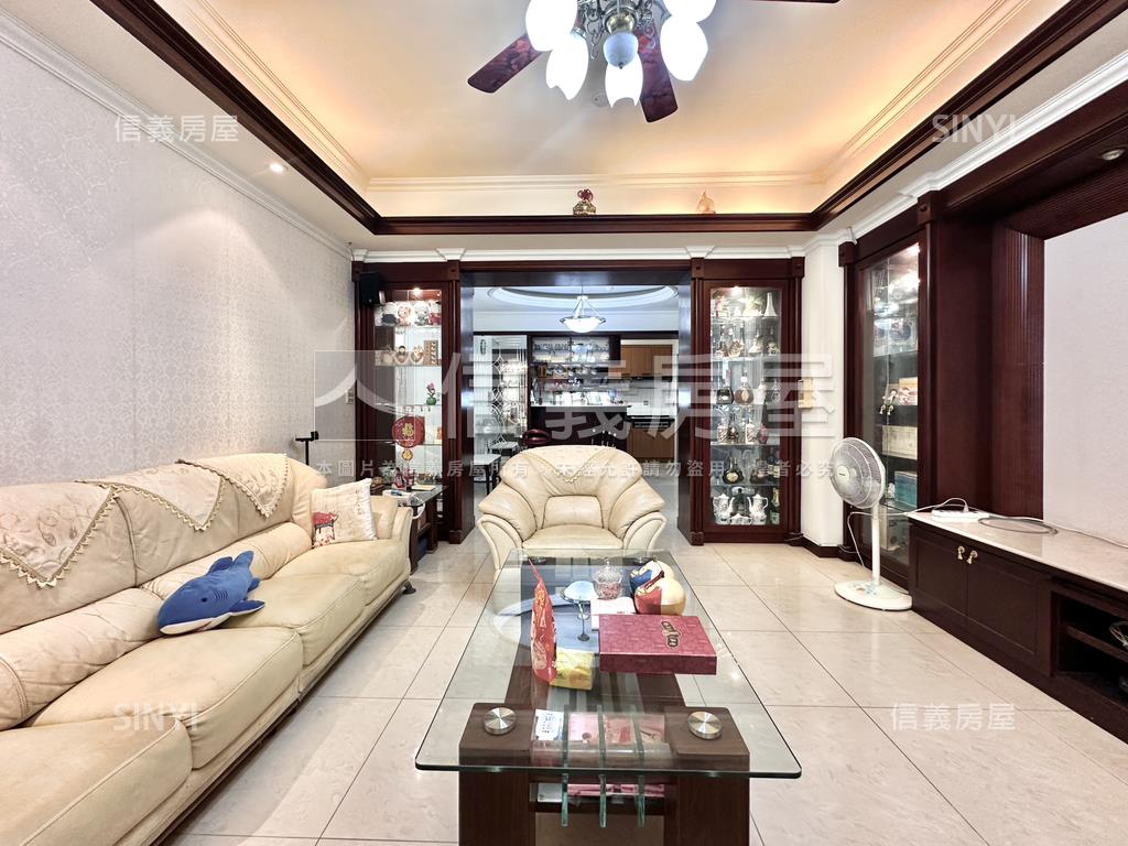 巨蛋✨京城之星亮四房平車房屋室內格局與周邊環境