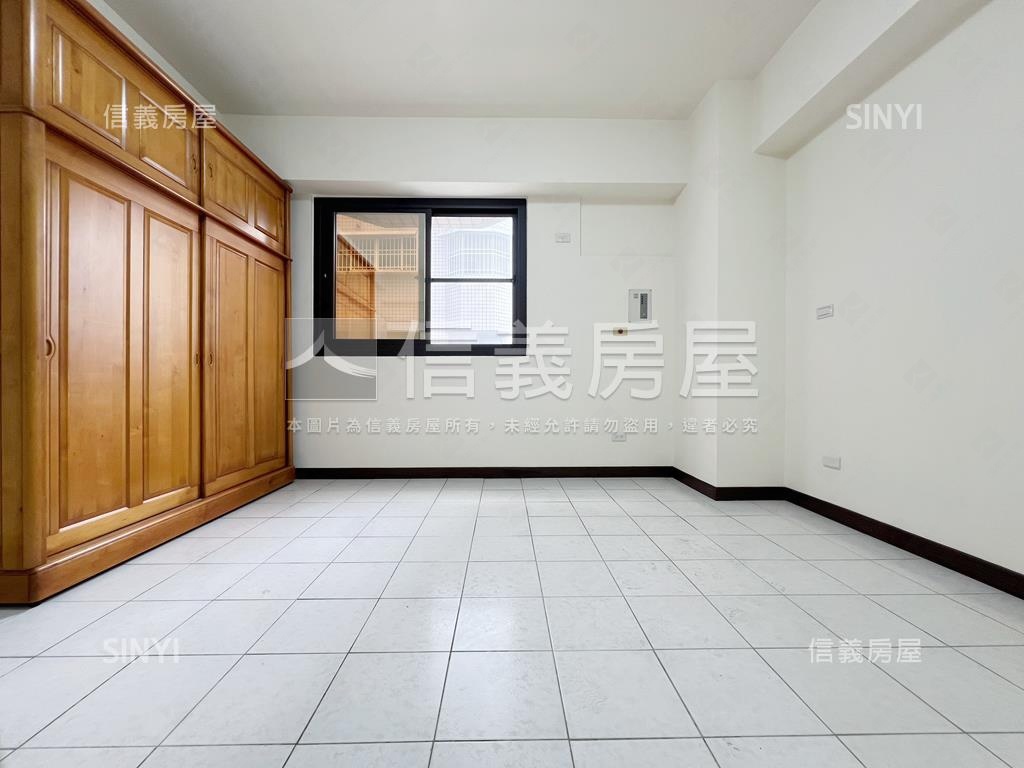 凌翔學府四房平車房屋室內格局與周邊環境