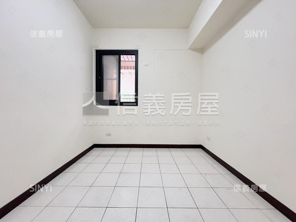 凌翔學府四房平車房屋室內格局與周邊環境