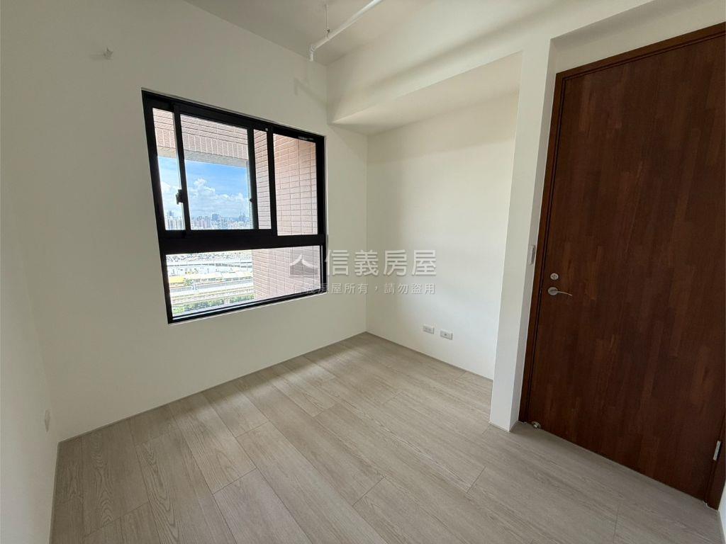 華太怡人高樓層三房雙車房屋室內格局與周邊環境