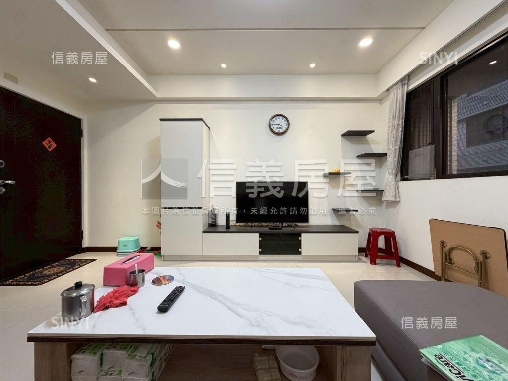 英倫雙星精美三房房屋室內格局與周邊環境