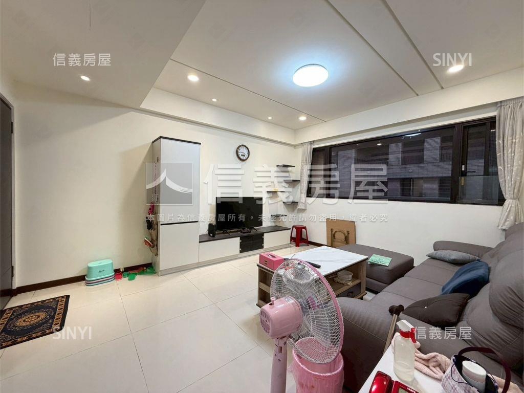 英倫雙星精美三房房屋室內格局與周邊環境