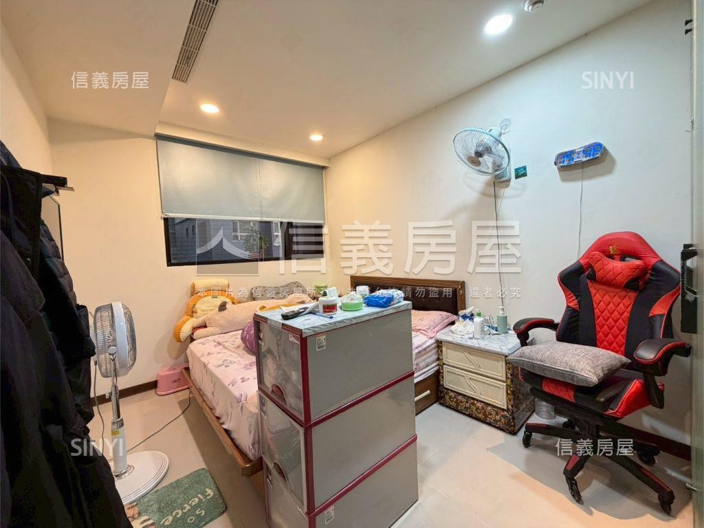 英倫雙星精美三房房屋室內格局與周邊環境