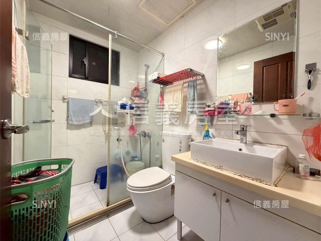 英倫雙星精美三房房屋室內格局與周邊環境