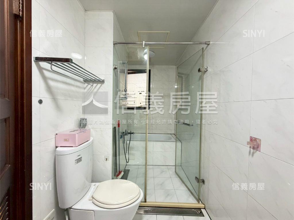 英倫雙星精美三房房屋室內格局與周邊環境
