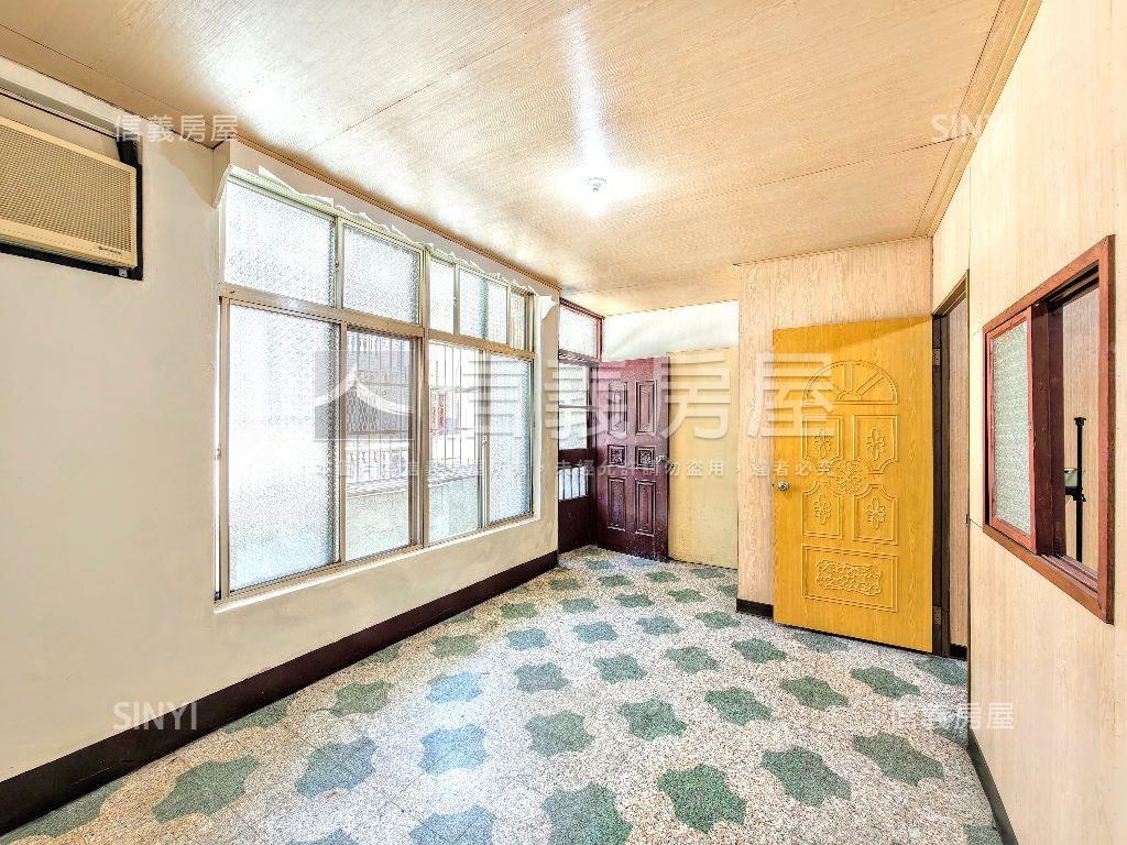 近八擴便宜透天房屋室內格局與周邊環境
