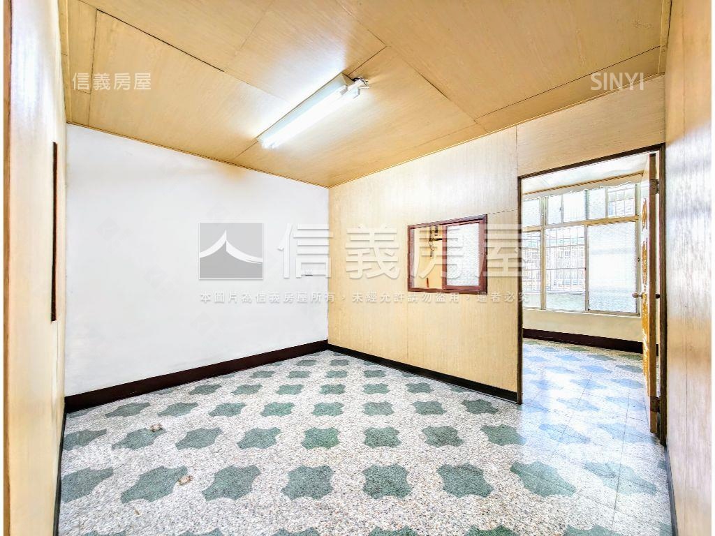 近八擴便宜透天房屋室內格局與周邊環境
