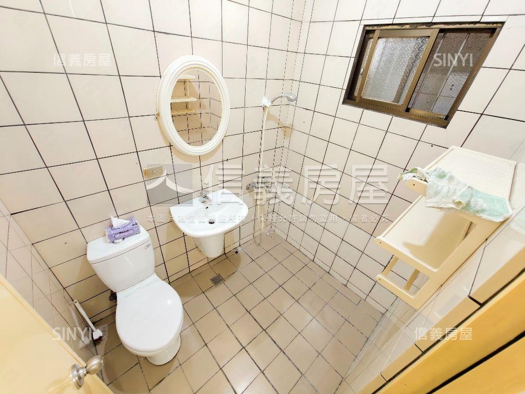 近八擴便宜透天房屋室內格局與周邊環境