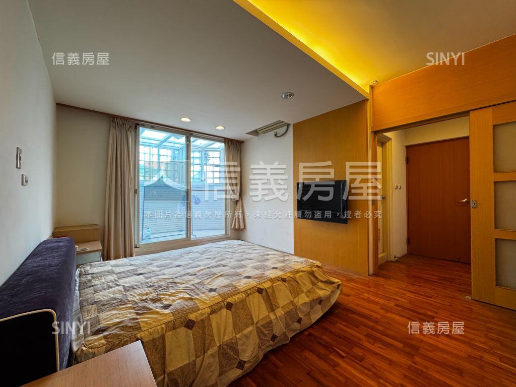 華美街大地坪別墅可停三車房屋室內格局與周邊環境