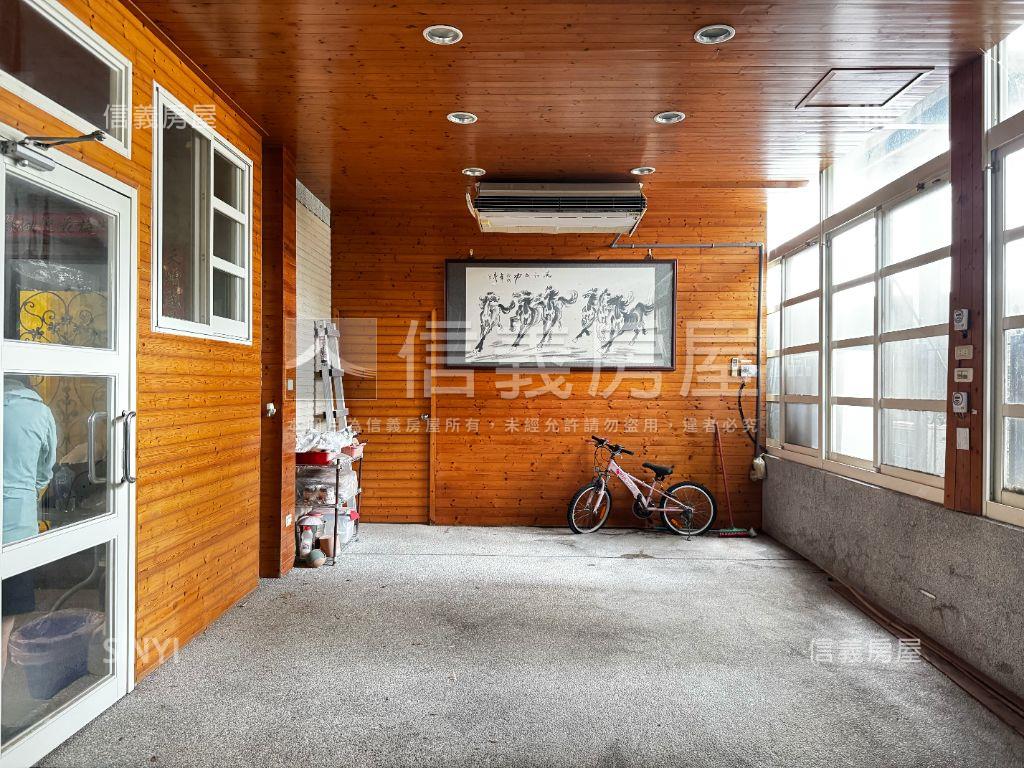 華美街大地坪別墅可停三車房屋室內格局與周邊環境