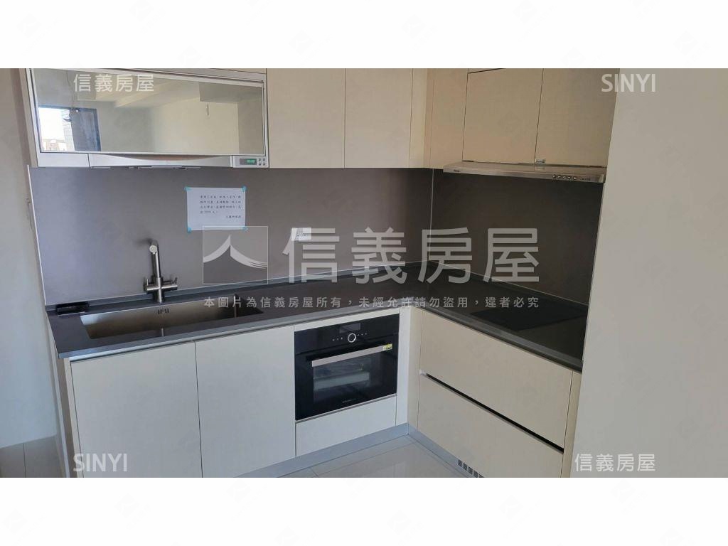 亞灣輕豪宅海景高樓＋平車房屋室內格局與周邊環境
