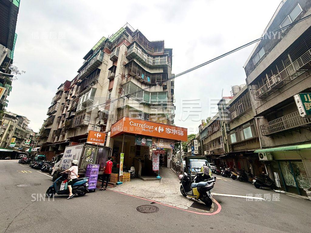誠售萬大百坪商場一樓土地房屋室內格局與周邊環境
