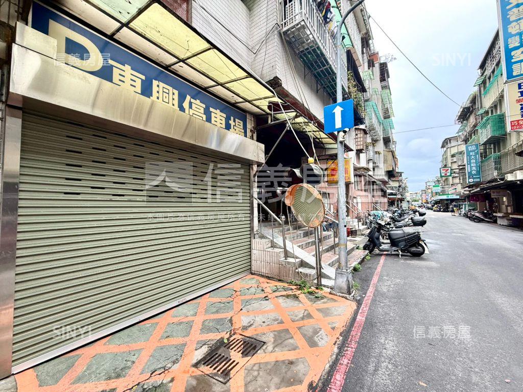 誠售萬大百坪商場一樓土地房屋室內格局與周邊環境