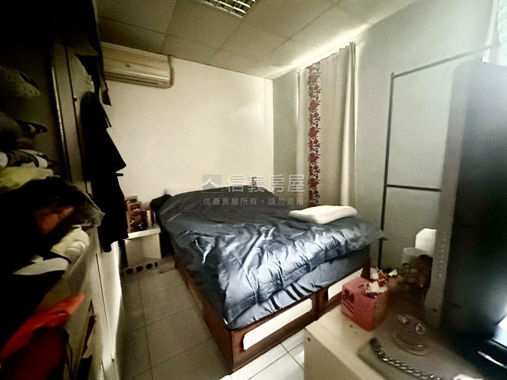近光仁萬大路頂樓美公寓房屋室內格局與周邊環境