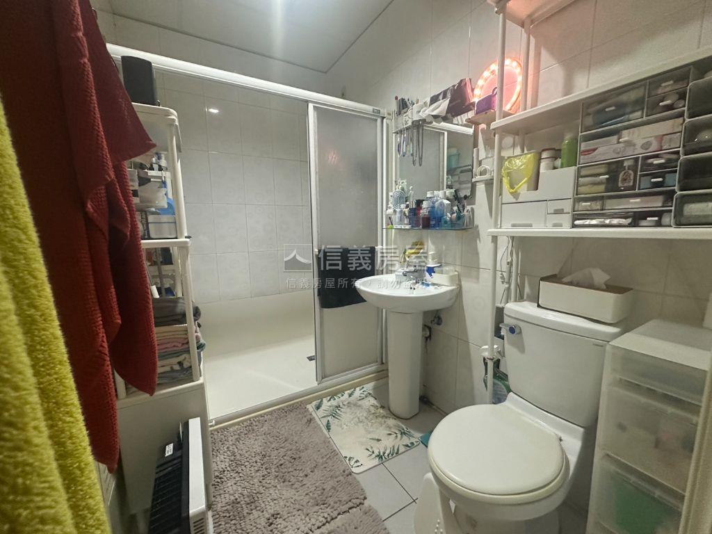 近光仁萬大路頂樓美公寓房屋室內格局與周邊環境