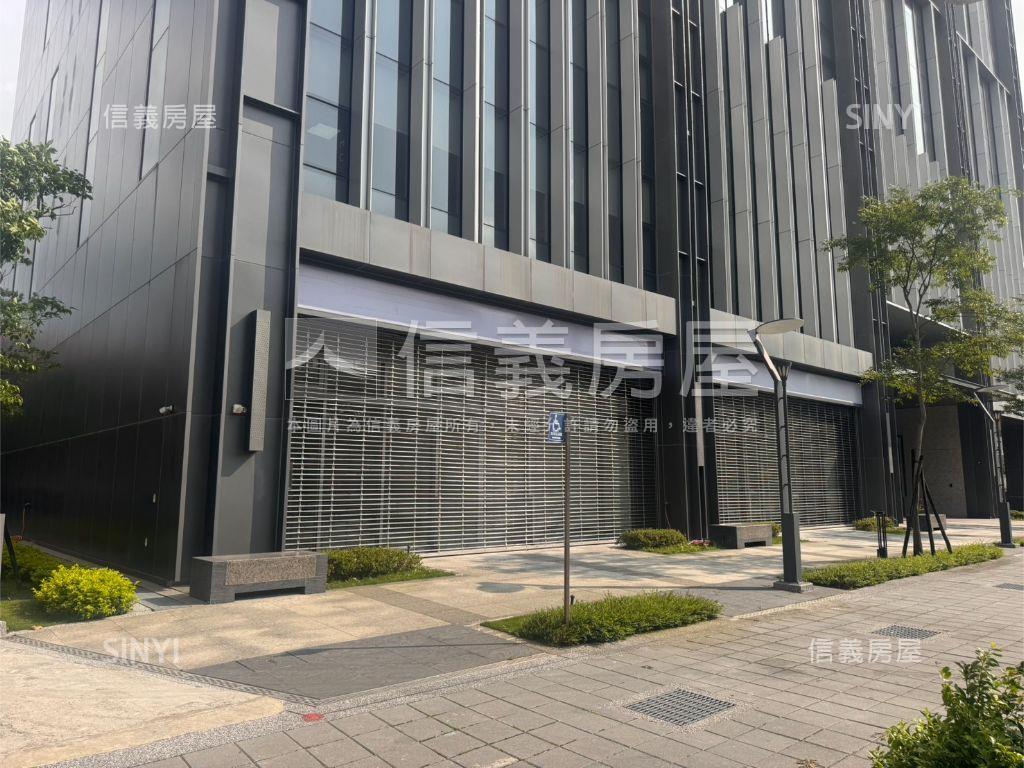 永寧捷運旁近百坪全新店面房屋室內格局與周邊環境