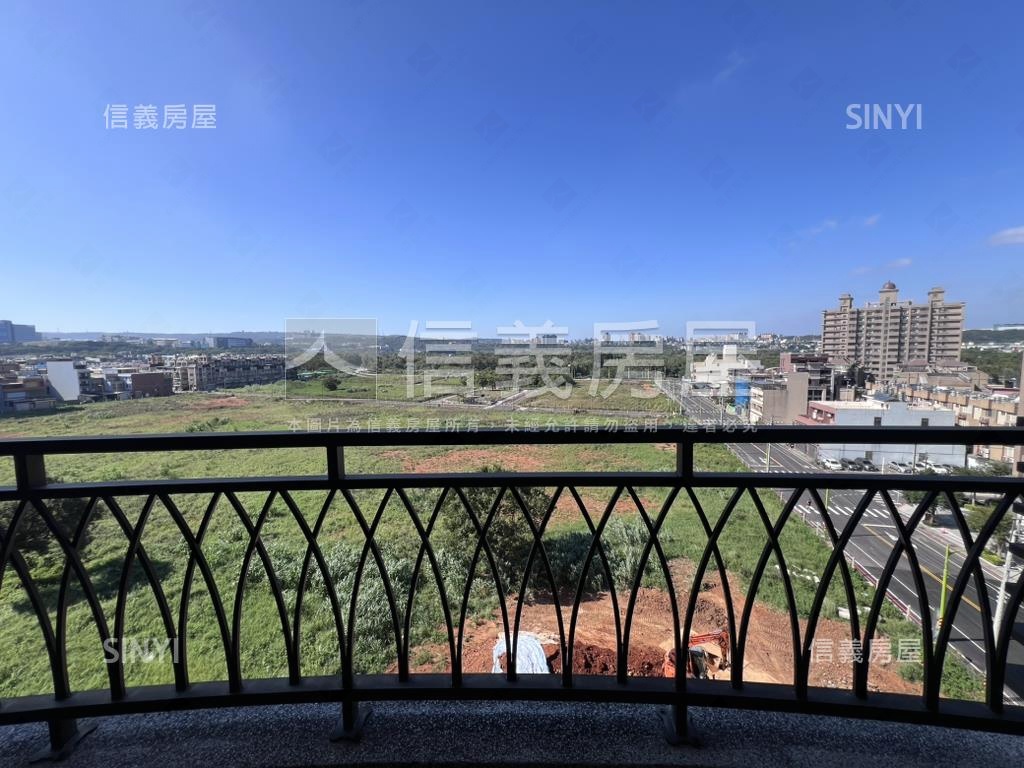 南勢鼎藏璞麗二期兩房車位房屋室內格局與周邊環境