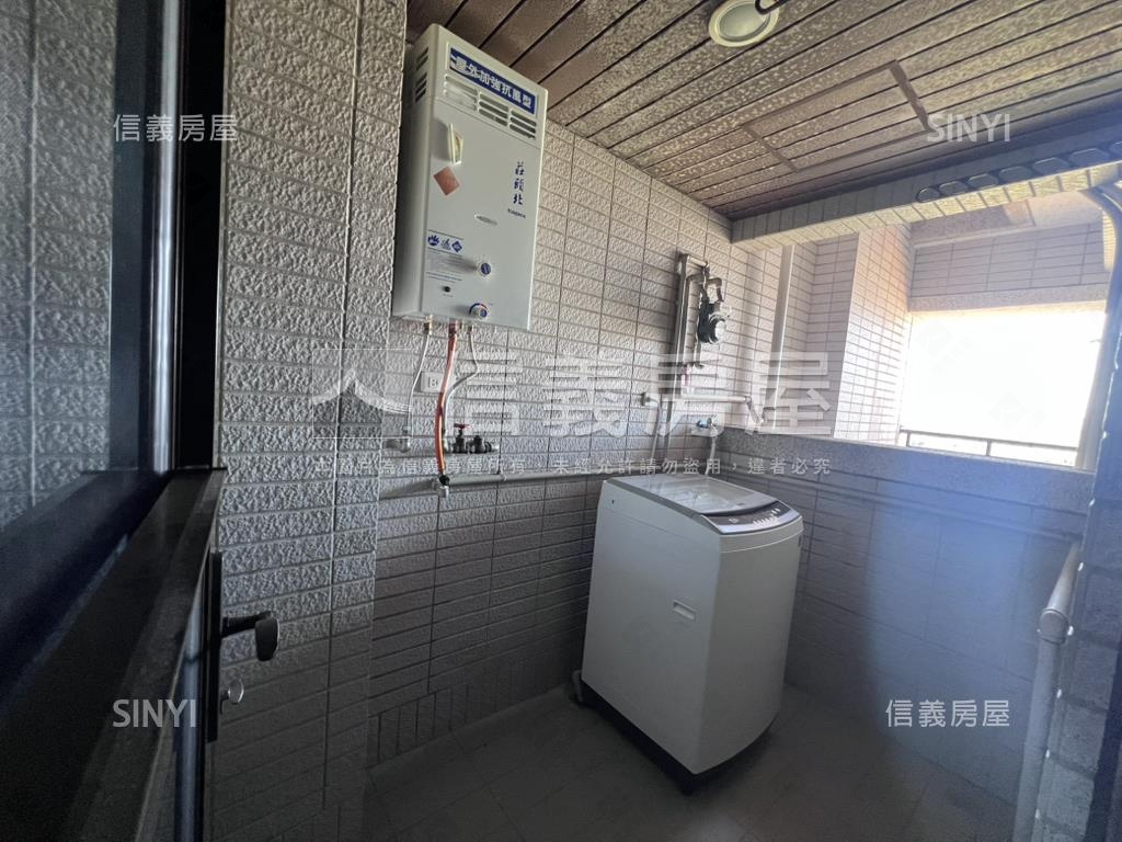 南勢鼎藏璞麗二期兩房車位房屋室內格局與周邊環境