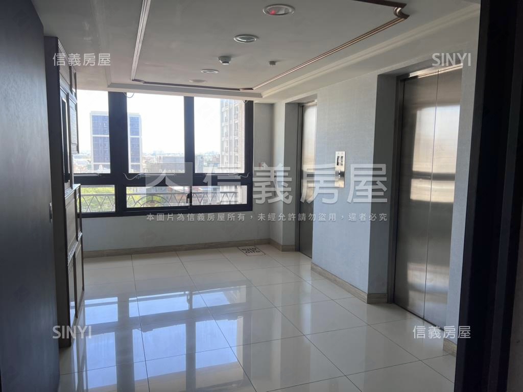 南勢鼎藏璞麗二期兩房車位房屋室內格局與周邊環境