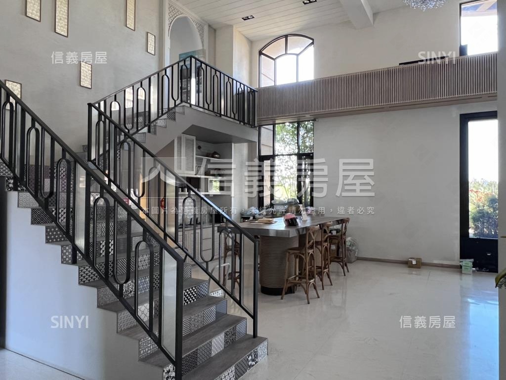 南勢鼎藏璞麗二期兩房車位房屋室內格局與周邊環境