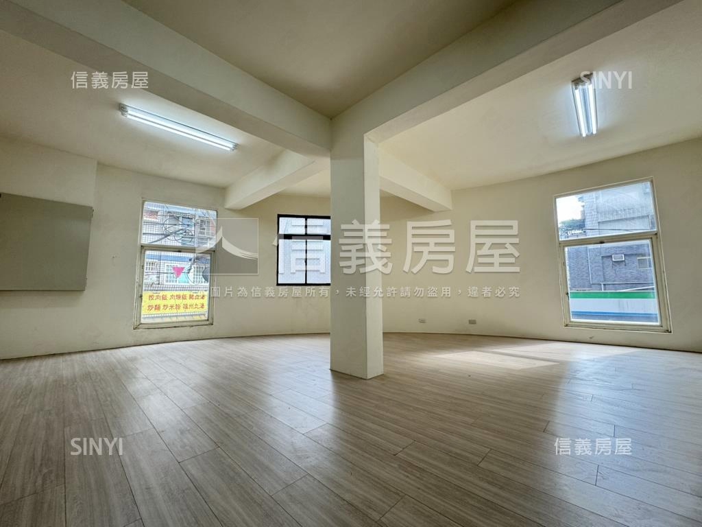 福州二街邊間２樓公寓房屋室內格局與周邊環境