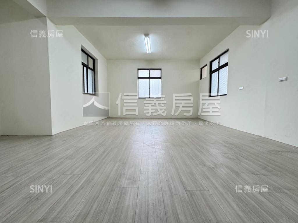 福州二街邊間２樓公寓房屋室內格局與周邊環境