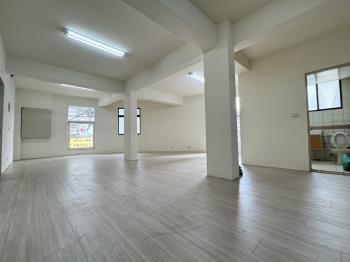福州二街邊間２樓公寓