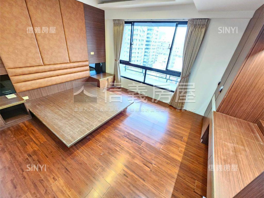 西區高樓四房平車面河畔房屋室內格局與周邊環境