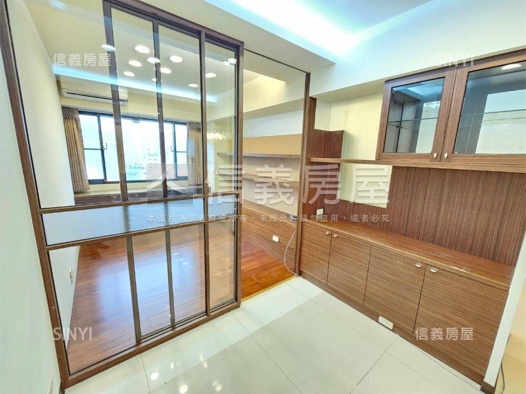 西區高樓四房平車面河畔房屋室內格局與周邊環境