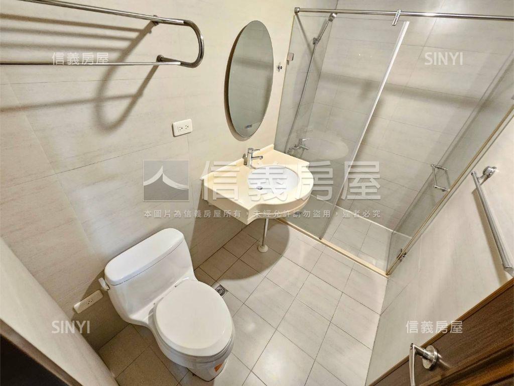 西區高樓四房平車面河畔房屋室內格局與周邊環境