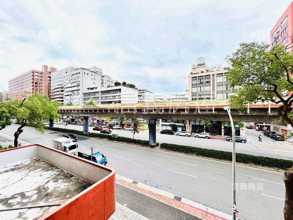 復興北路虹邦稀有釋出房屋室內格局與周邊環境