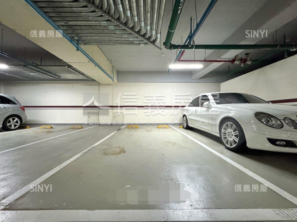 誠意出售。麗寶高樓層美屋房屋室內格局與周邊環境