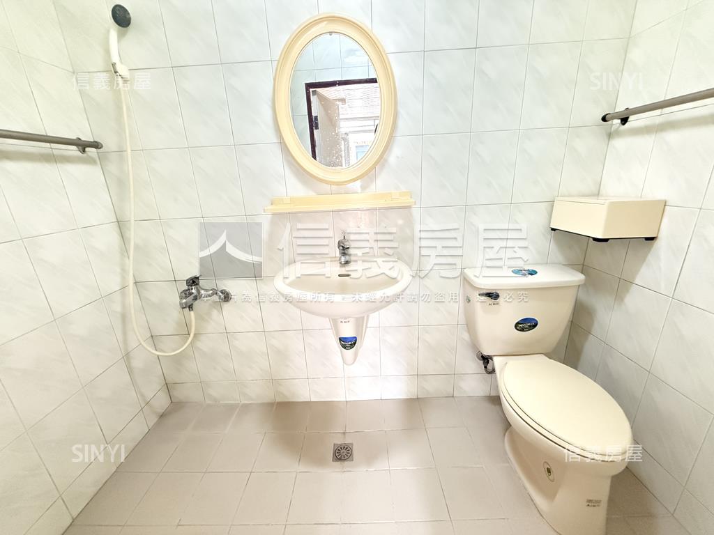 近高醫三房美寓房屋室內格局與周邊環境