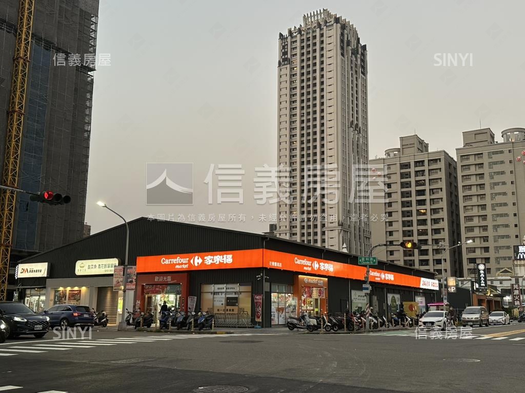 鉑愛悅高鐵商圈２房房屋室內格局與周邊環境