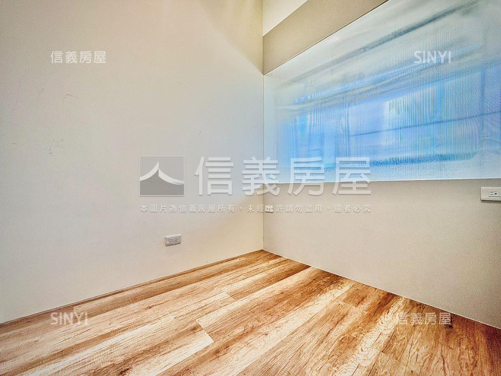 ＬＭ｜三房平車俗俗價房屋室內格局與周邊環境