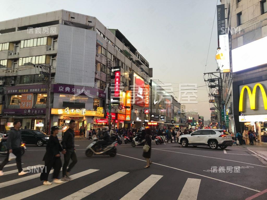 逢甲正文華路稀有店面房屋室內格局與周邊環境