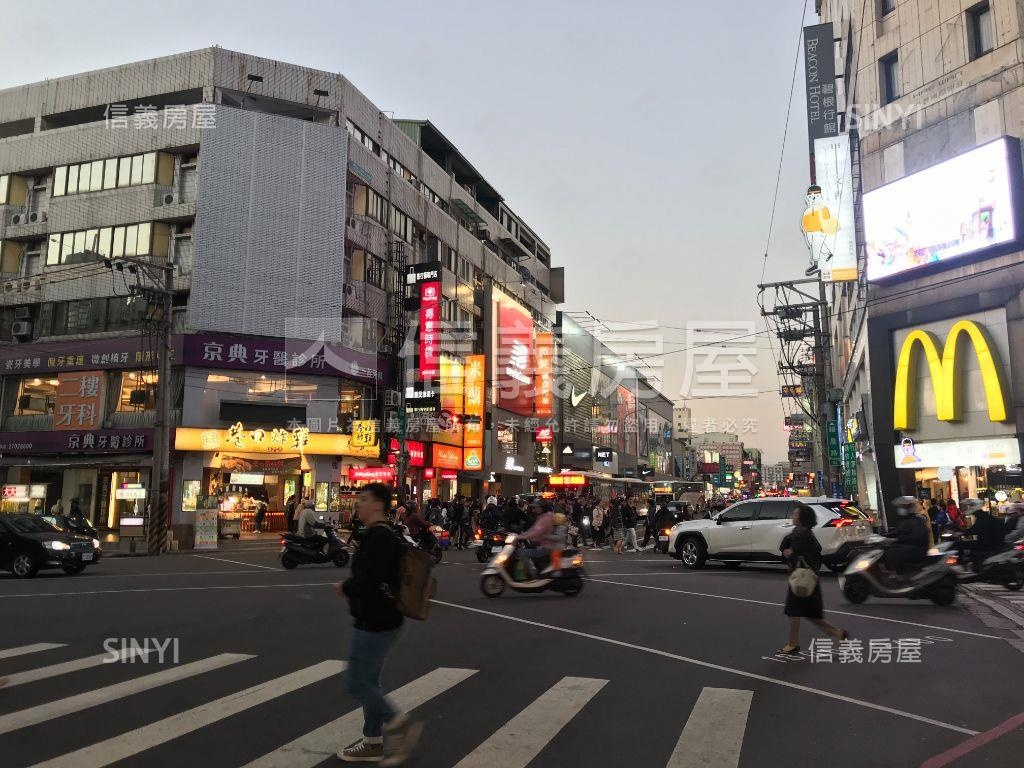 逢甲正文華路稀有店面房屋室內格局與周邊環境