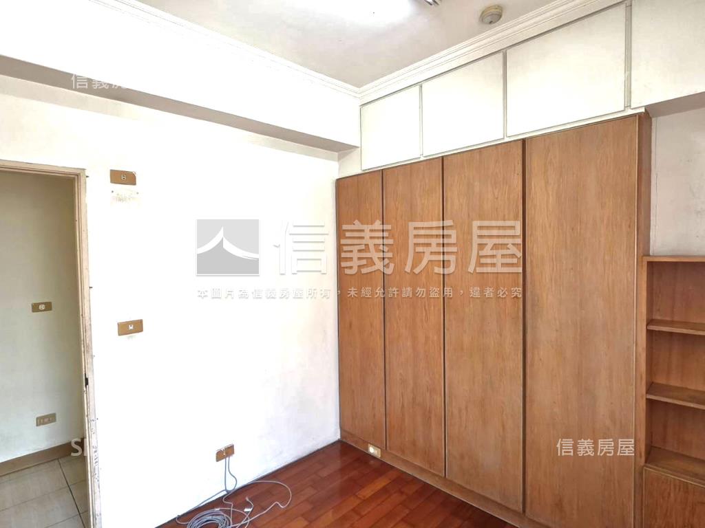 大業天地三房平車房屋室內格局與周邊環境