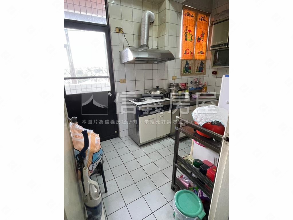 成功大道。方正電梯美宅房屋室內格局與周邊環境