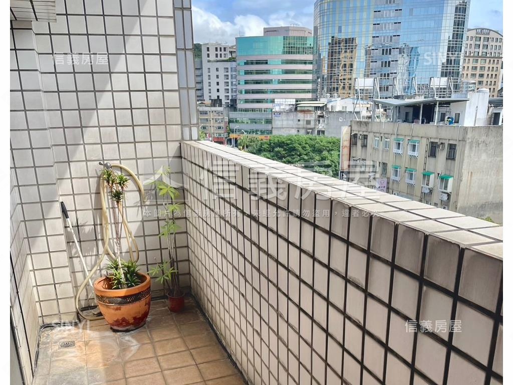 成功大道。方正電梯美宅房屋室內格局與周邊環境