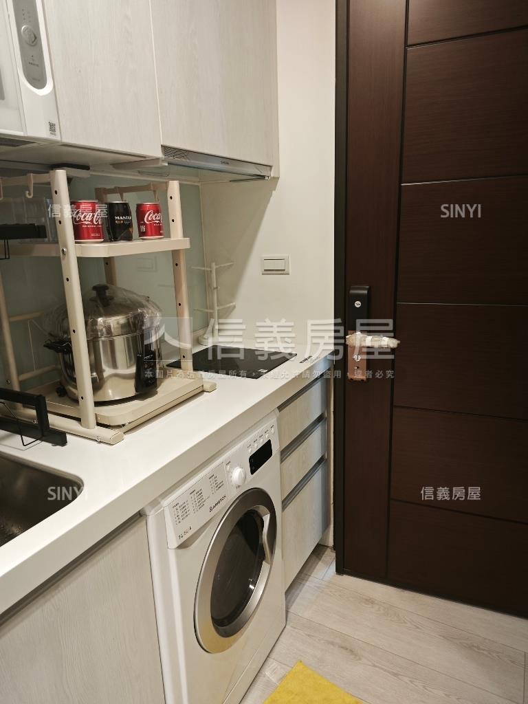 三創鼎爵挑高空間房屋室內格局與周邊環境